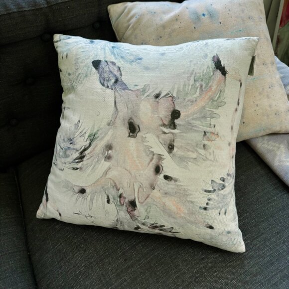 Eskayel Cocos Pillow in Cay, 18"x18" with feather insert - Picture 2 of 7